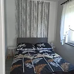 Pod Katalpami Hébergement de vacances