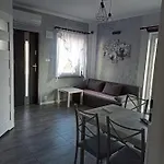 Pod Katalpami Nyaraló Mikołajki